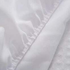 100% Waterproof Cooling Mattress Protector Full Size With 3D Air Fabric Cooling Feel Ultra Soft Protector Cover Breathable Noiseless Fitted 8" - 18" Deep Pocket (54"X75", White) -Amazon Shop 313YyUW5bQL