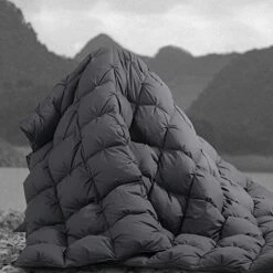 120x98 Palatial King Goose Feather And Down Comforter Duvet Insert Pinch Pleat Comforter-100% Cotton Cover-Fluffy And Soft For All Season Warmth-80 Oz -Amazon Shop 418Q0Ryx9qL