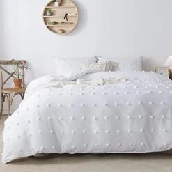 White Tufted Dot Duvet Cover Queen Size (90x90 Inch), 3 Pieces (1 Jacquard Duvet Cover, 2 Pillowcases) All Season Soft Washed Microfiber Duvet Cover Set With Zipper Closure, Corner Ties -Amazon Shop 41rKt89QfTS. AC 2