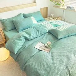 Nanko Seersucker King Comforter Set Black 3 PC All Season Reversible Down Alternative Quilted Duvet Insert, Microfiber Filling, Luxury Hotel Quality Bedding Sets In A Bag, Size 90 X 104 Inch -Amazon Shop 513hxw9XfoL. AC