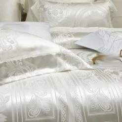 WALNUT Long-Staple Cotton Tribute Satin Cotton Four-Piece Sample Bedding Set -Amazon Shop 51EekVQDOdL