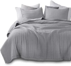 Quilt-Bedding-Coverlet-Blanket-Set, Machine Washable, Ultra Soft, Lightweight, Stone-Washed, Detailed Stitching-Solid Color, King + 2 Shams, Grey Blue -Amazon Shop 51FfXJinRL. AC