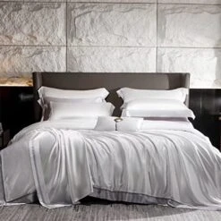 WXBDD Four-Piece Set Silk Double-Sided Silk Jacquard Bedding Soft Skin-Friendly Four-Piece Set (Color : Black, Size : 220 * 240cm) -Amazon Shop 51G3uBvvcSL. AC