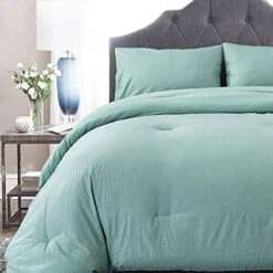 Nanko Seersucker King Comforter Set Black 3 PC All Season Reversible Down Alternative Quilted Duvet Insert, Microfiber Filling, Luxury Hotel Quality Bedding Sets In A Bag, Size 90 X 104 Inch -Amazon Shop 51hTcK0Ti0L. AC